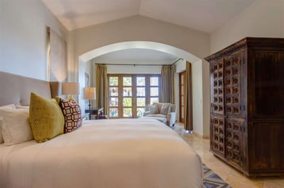 Luxury Villa Photo #24