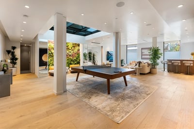 Luxury Villa Photo #15