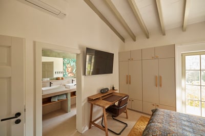 Luxury Villa Photo #34