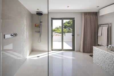 Luxury Villa Photo #21