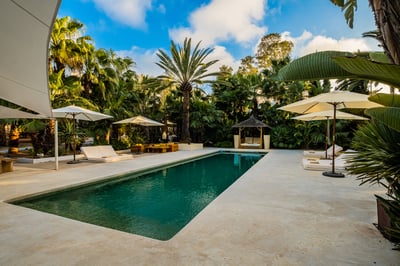 Luxury Villa Photo #5