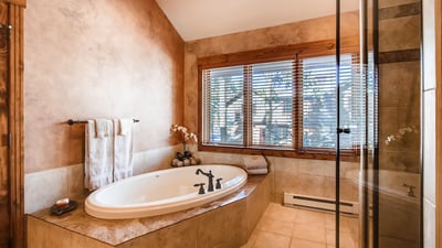 Primary ensuite soaking tub
