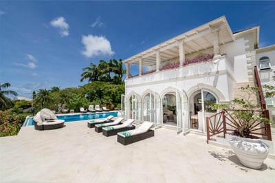 Luxury Villa Photo #4