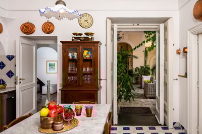 Luxury Villa Photo #15