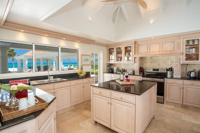 Luxury Villa Photo #25