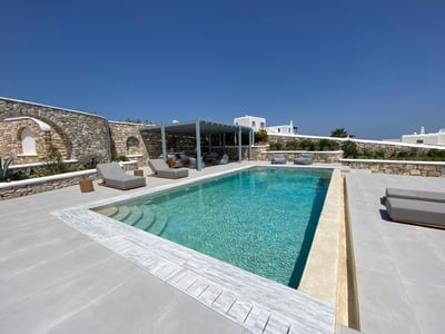 Luxury Villa Photo #6