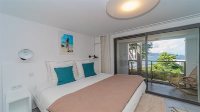 Luxury Villa Photo #48