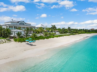 Luxury Villa Photo #3
