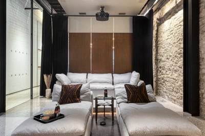 Luxury Villa Photo #18