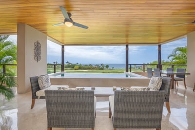 Luxury Villa Photo #5