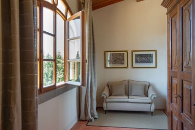 Luxury Villa Photo #12