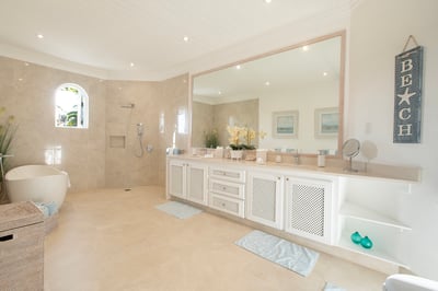 Luxury Villa Photo #70