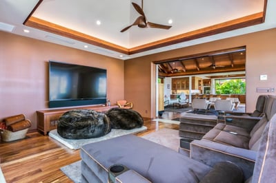 Luxury Villa Photo #12