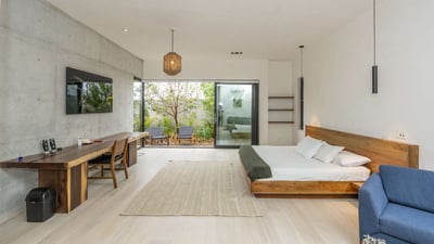 Luxury Villa Photo #47