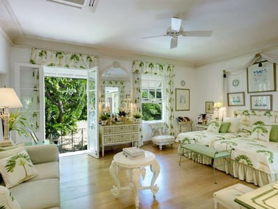 Luxury Villa Photo #14