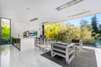 Luxury Villa Photo #14
