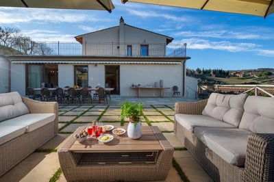 Luxury Villa Photo #4