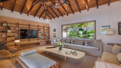 Luxury Villa Photo #31