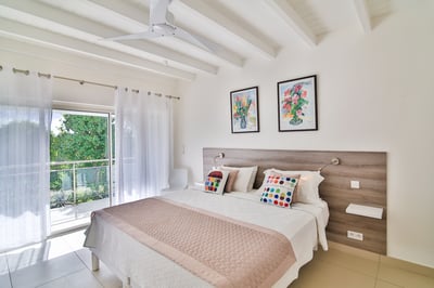 Luxury Villa Photo #29