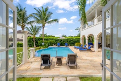 Luxury Villa Photo #8