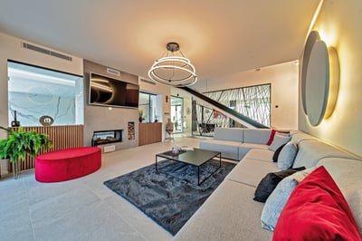 Luxury Villa Photo #19