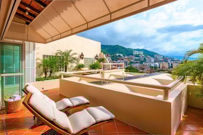 Luxury Villa Photo #27