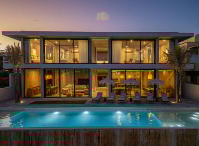 Luxury Villa Photo #5