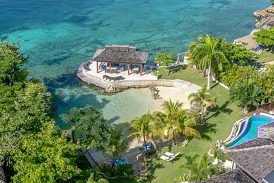 Luxury Villa Photo #3