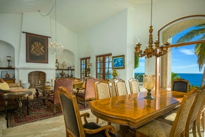 Luxury Villa Photo #24