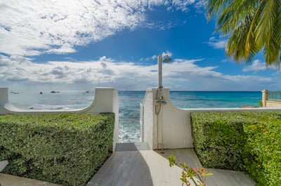 Luxury Villa Photo #7