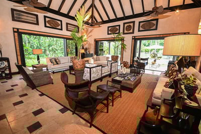 Luxury Villa Photo #18