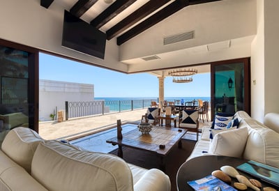 Luxury Villa Photo #29