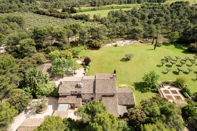 Luxury Villa Photo #3