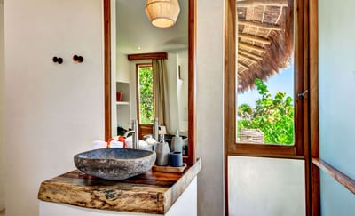 Luxury Villa Photo #25