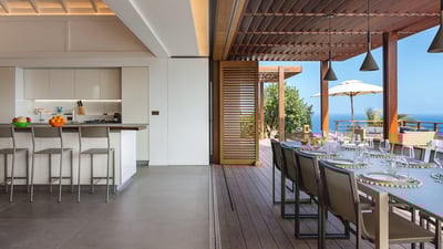 Kitchen & Dining Area