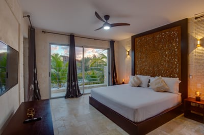 Luxury Villa Photo #64