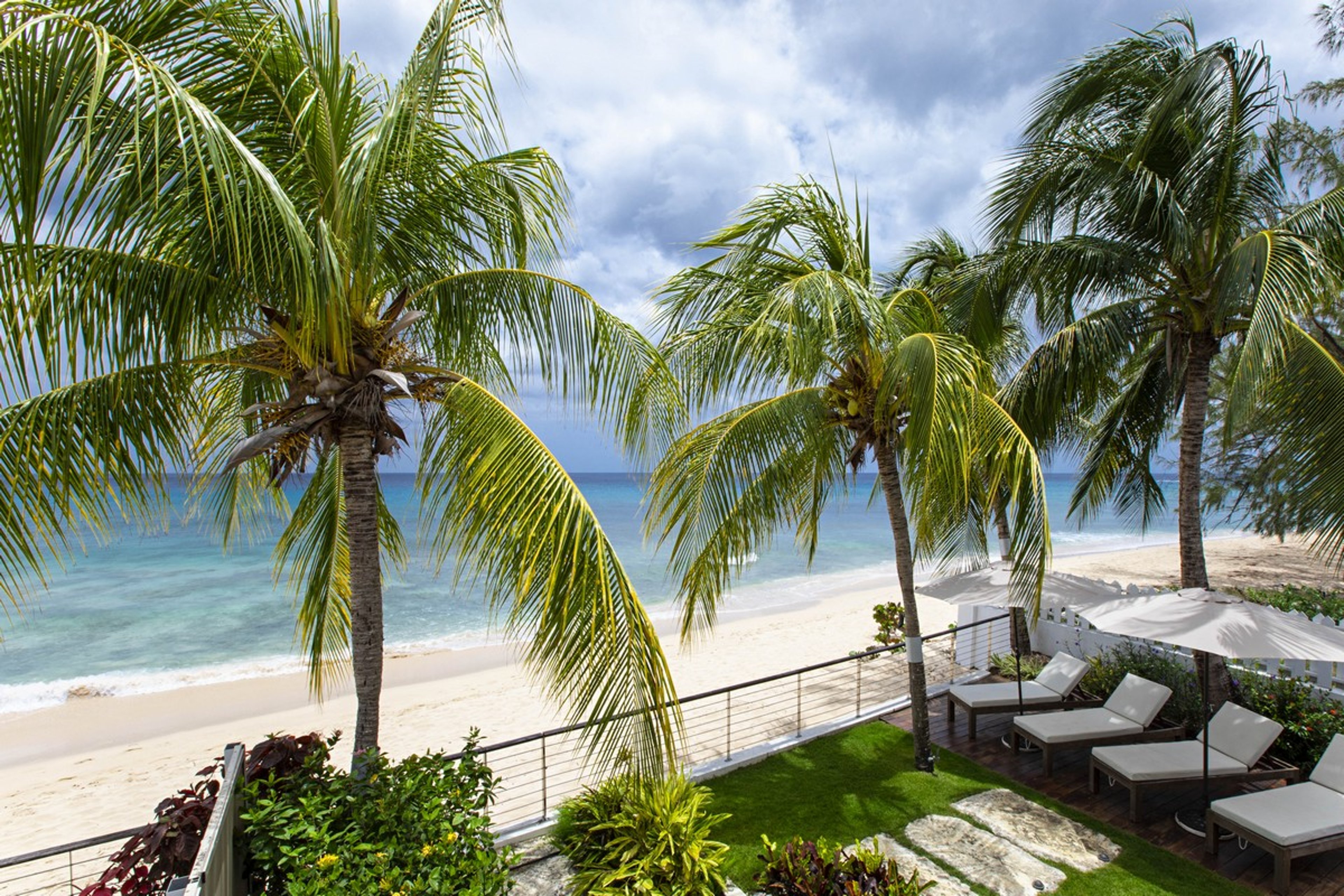 Radwood Beach House 2 - 3