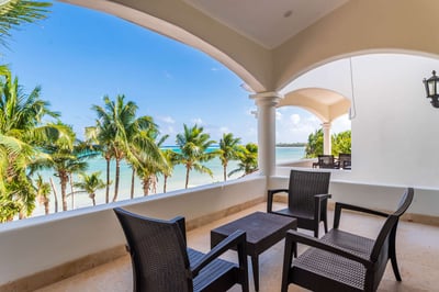 Luxury Villa Photo #39
