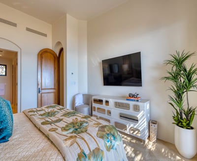 Luxury Villa Photo #56