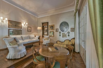 Luxury Villa Photo #9