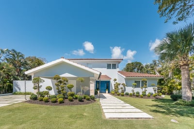 Luxury Villa Photo #34