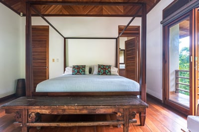 Luxury Villa Photo #38