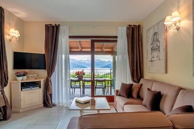 Luxury Villa Photo #7