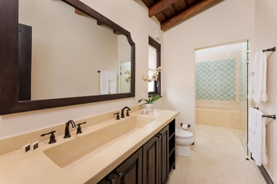 Luxury Villa Photo #27