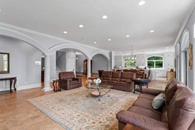 Luxury Villa Photo #13