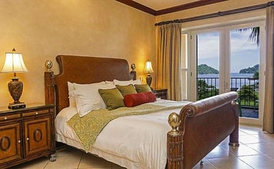 Luxury Villa Photo #7