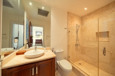 Luxury Villa Photo #27