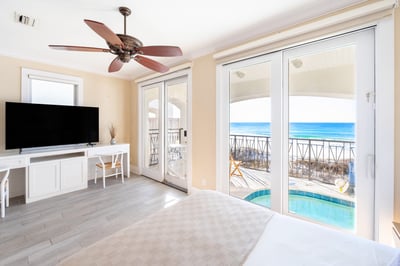 Luxury Villa Photo #13