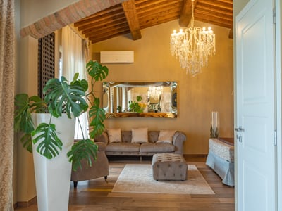 Luxury Villa Photo #15