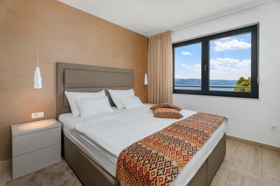 Luxury Villa Photo #46